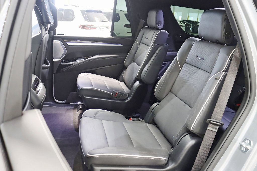 2025 Cadillac Escalade Premium Luxury photo 33