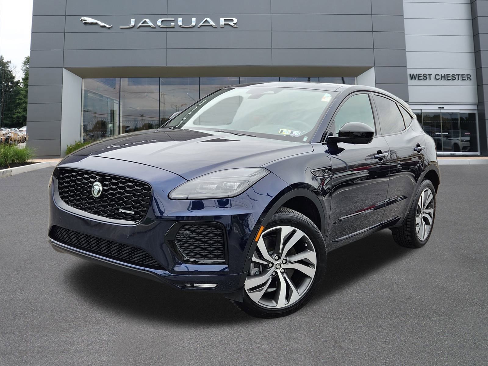 2024 Jaguar E-Pace R-DYNAMIC SE's photo
