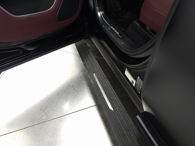 2025 LAND ROVER RANGE ROVER - Image 15