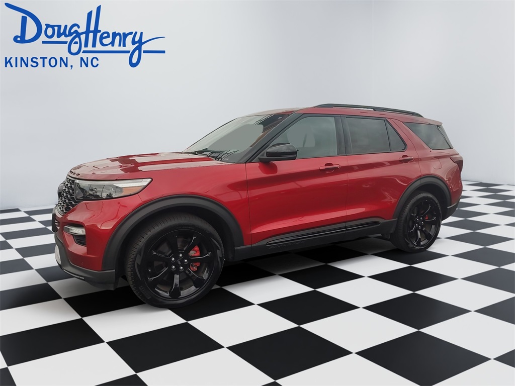 2023 Ford Explorer ST's photo