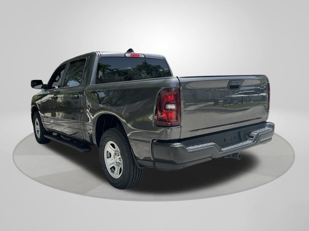 2025 Ram 1500 Tradesman photo 5
