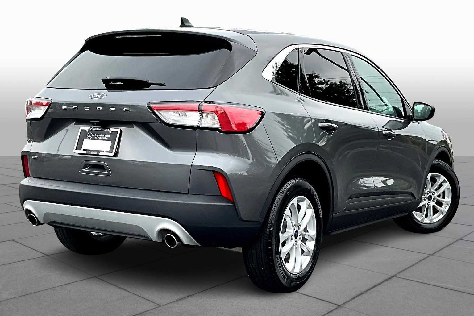 2022 Ford Escape SE photo 11