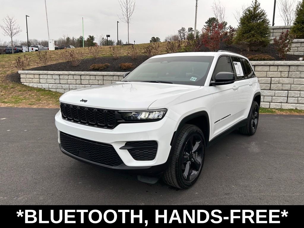 2024 Jeep Grand Cherokee Altitude photo 3