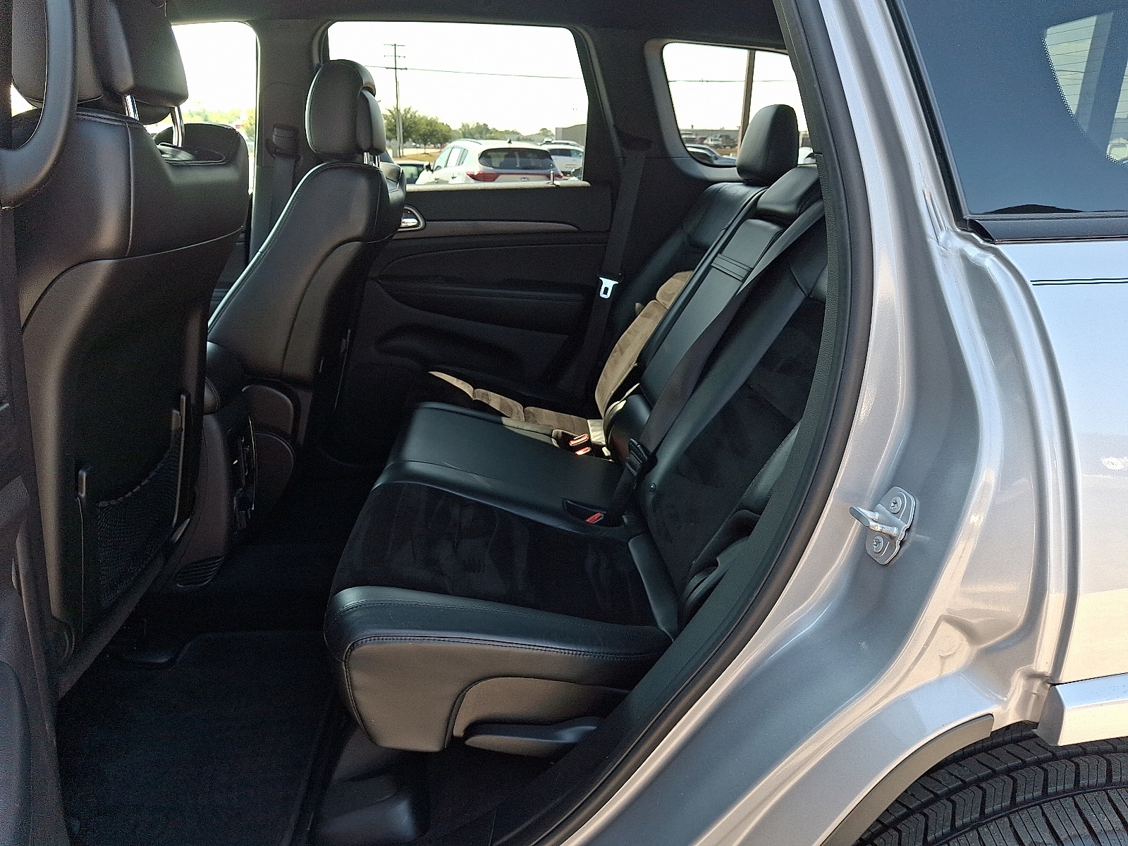 2017 Jeep Grand Cherokee Altitude photo 10