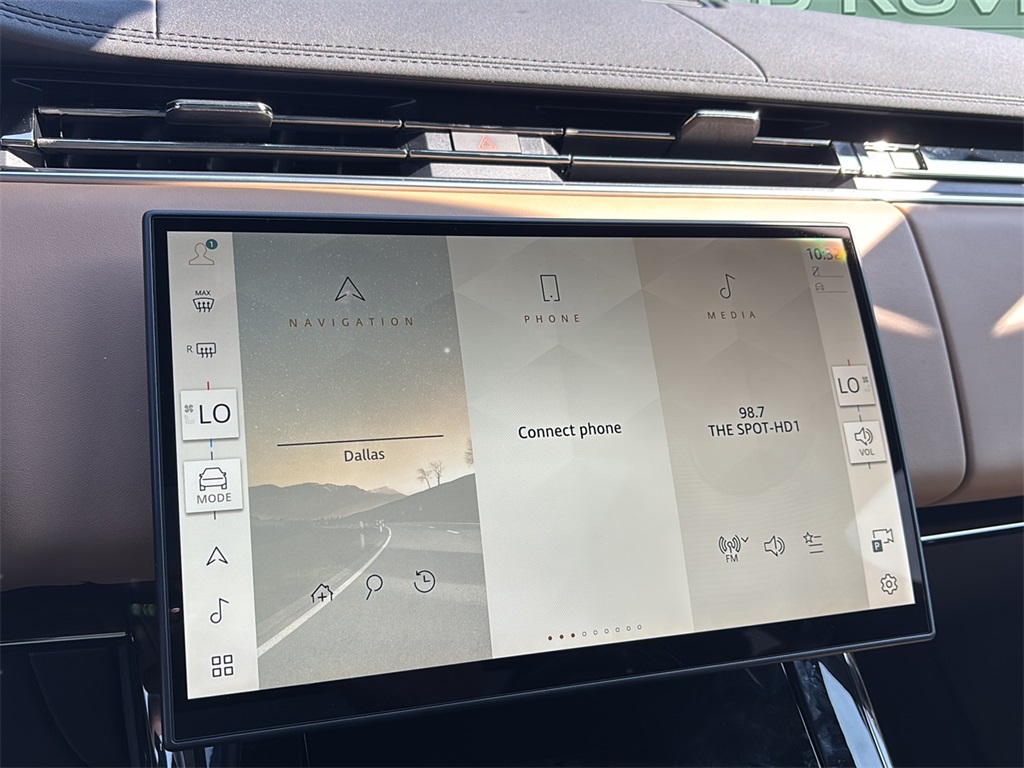 2025 Land Rover Range Rover Sport SE photo 23
