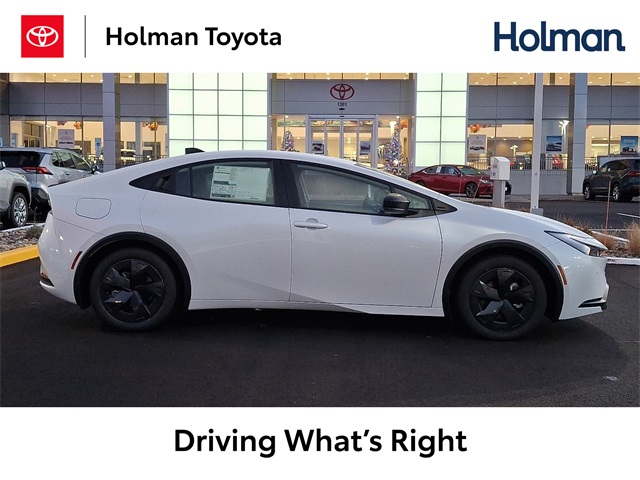 2026 Toyota Prius SE's photo