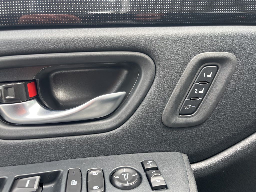 2025 Honda Pilot Elite photo 3