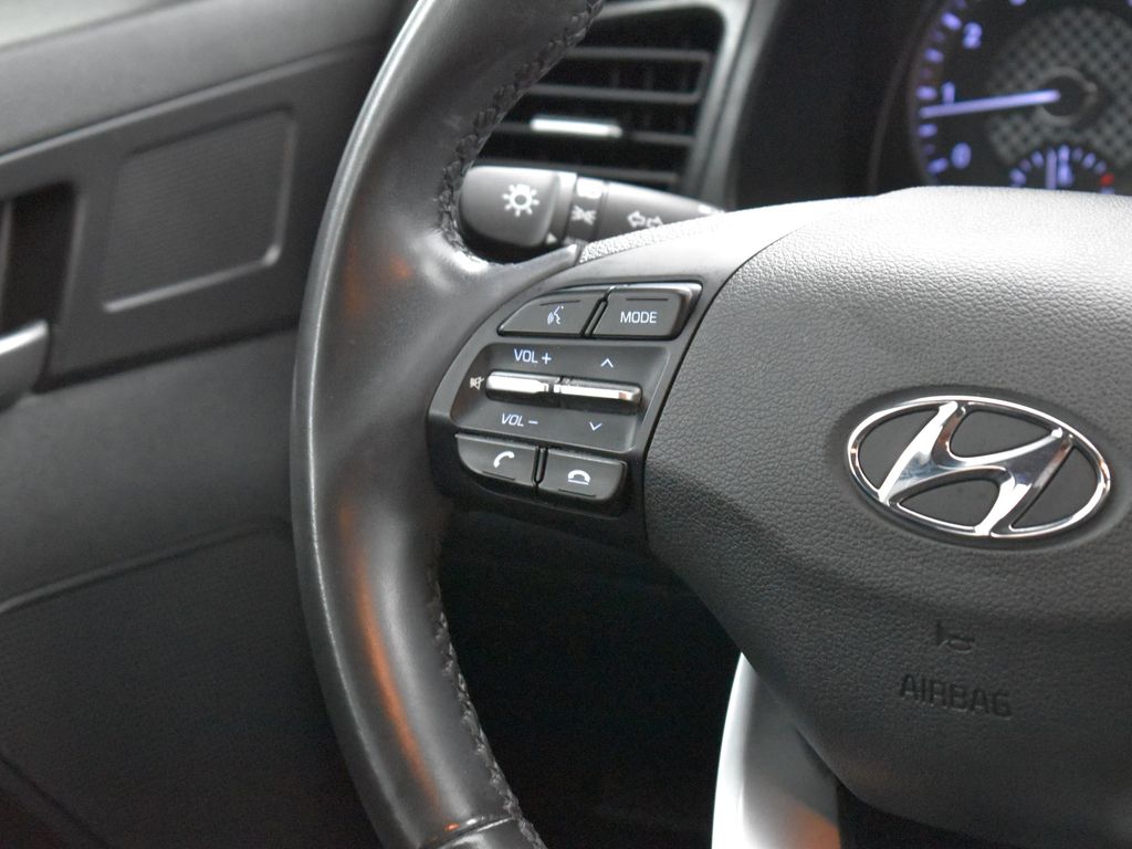 2020 Hyundai Elantra Value Edition photo 16