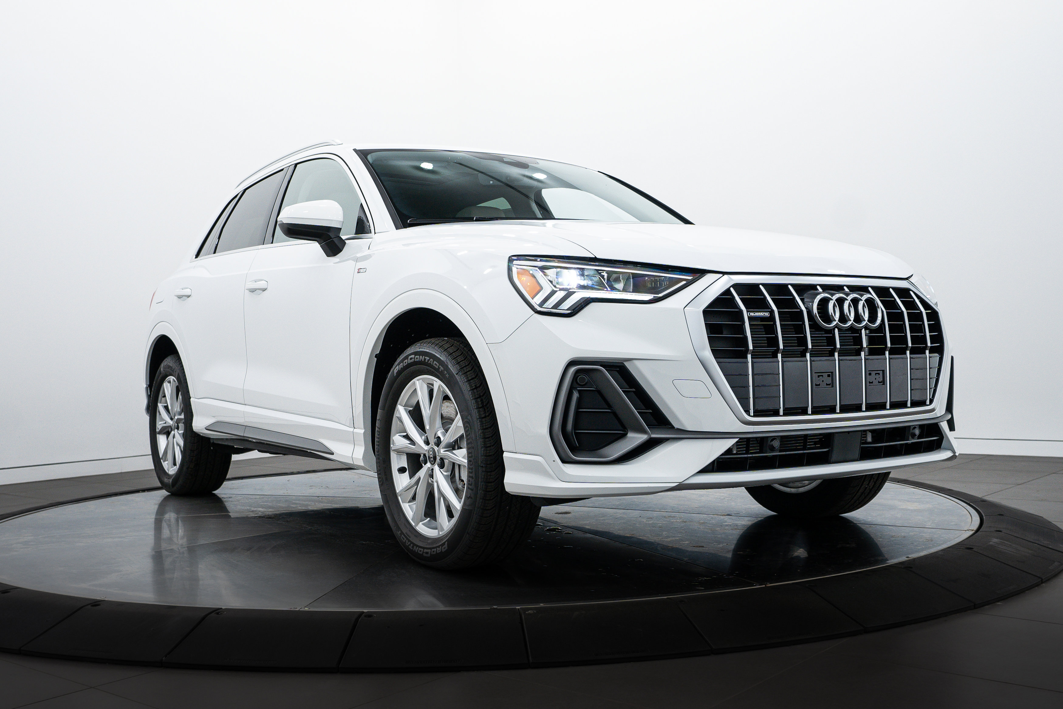 New 2025 White Audi S line Premium image 1