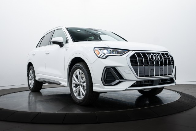 2025 Audi Q3 S line Premium