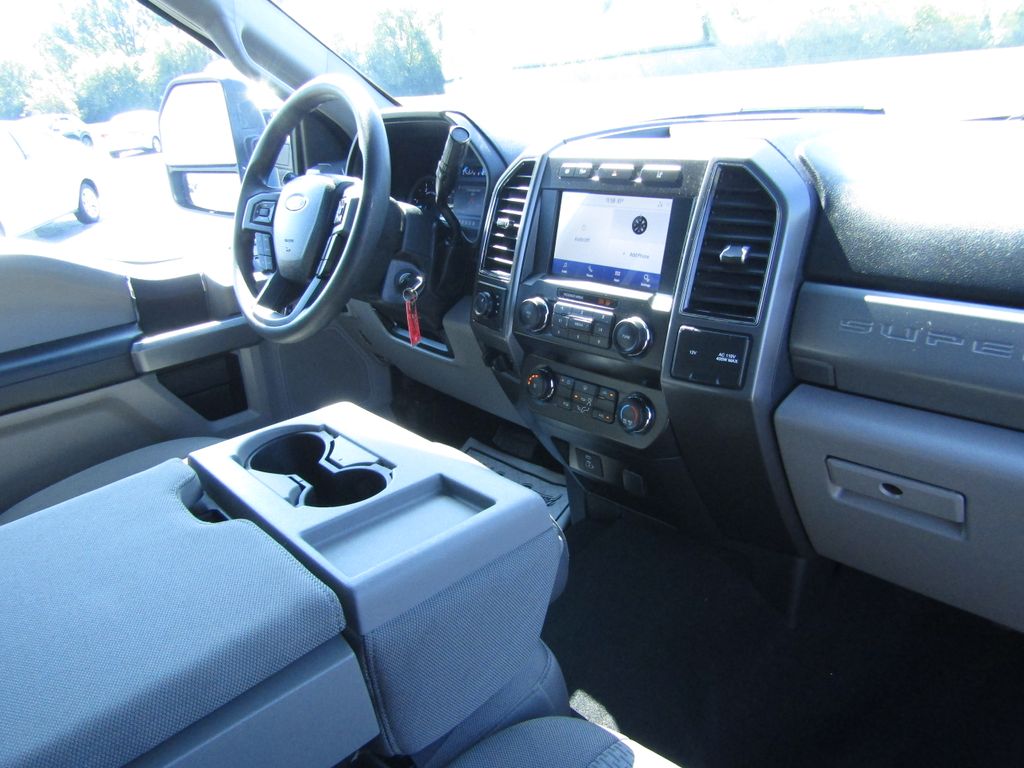 2020 Ford F-350 XLT photo 10