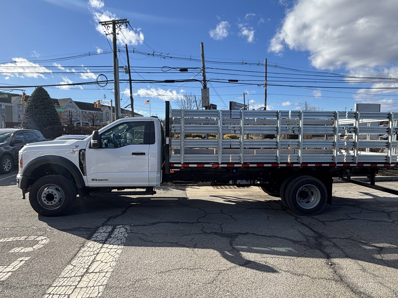 2024 Ford F-600 photo 3