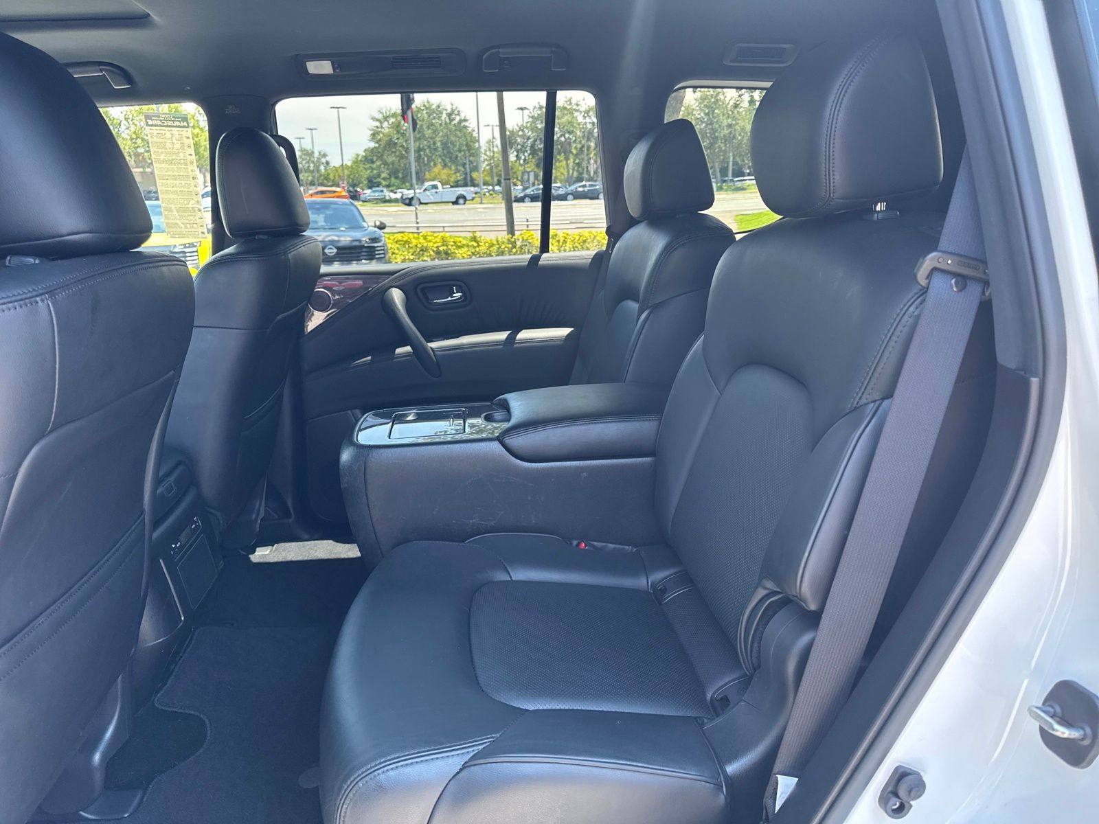 2024 Nissan Armada SL photo 25