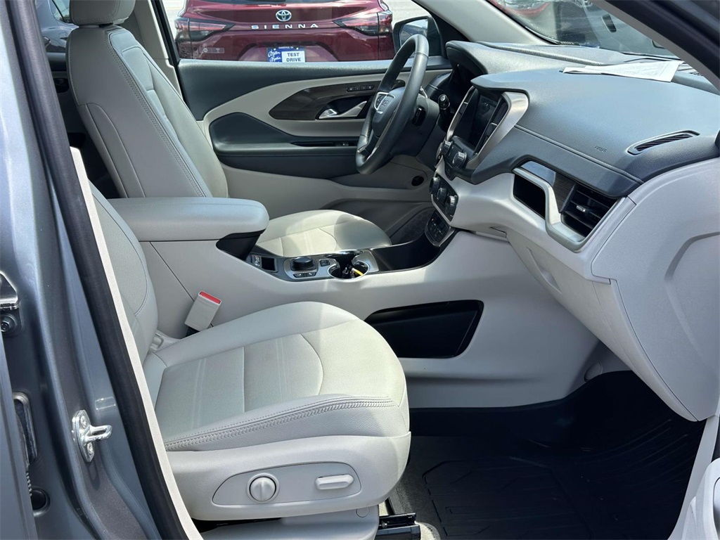 2023 Gmc Terrain Denali photo 3