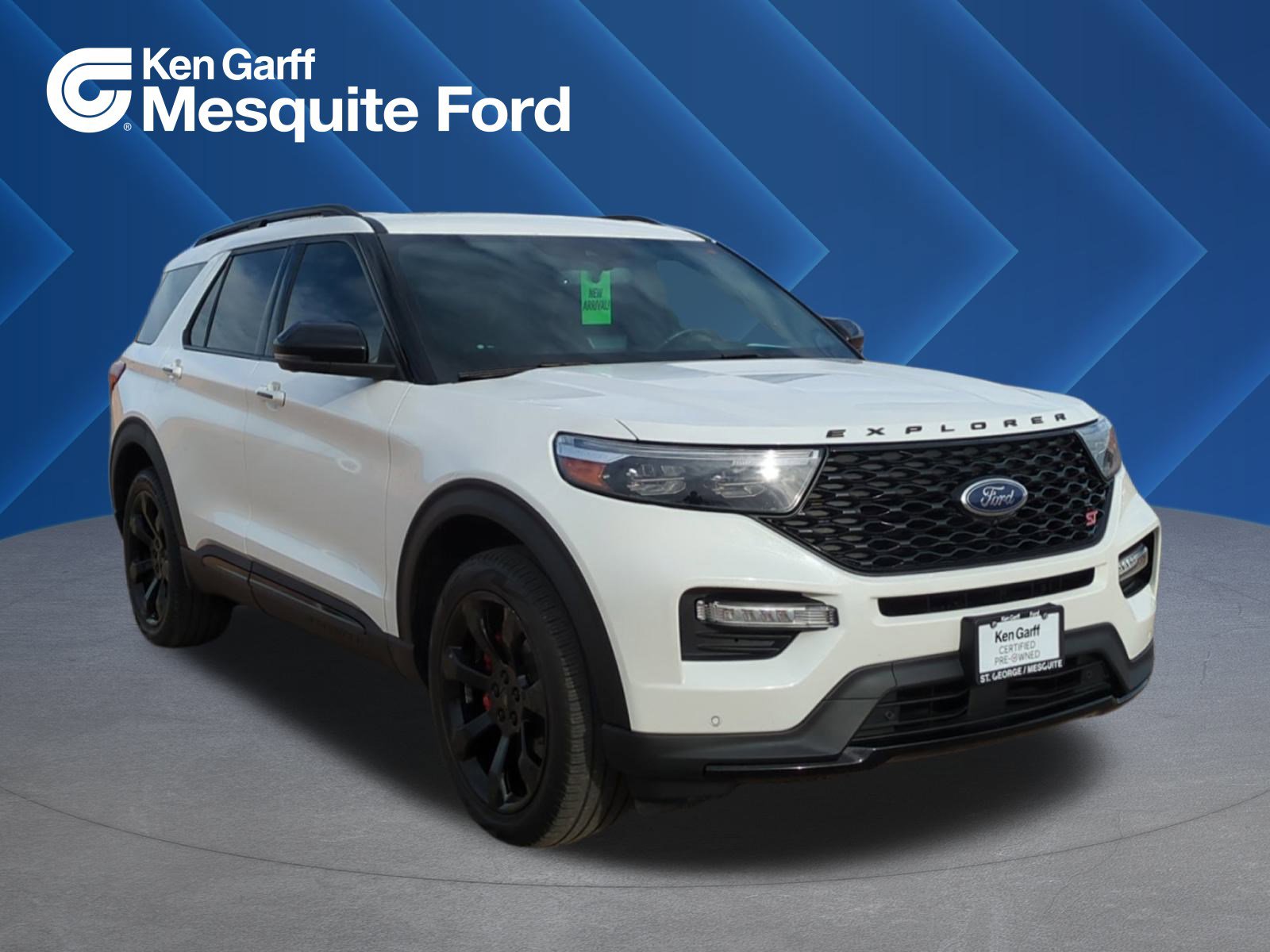2022 Ford Explorer ST's photo