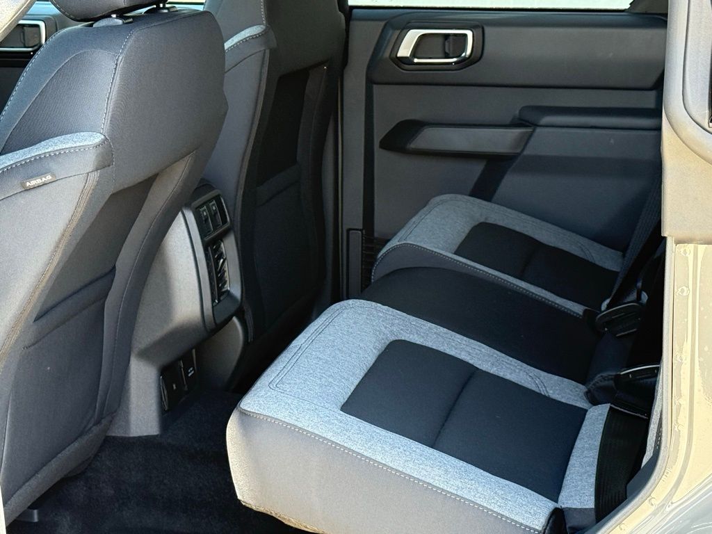 2025 Ford Bronco Big Bend photo 8