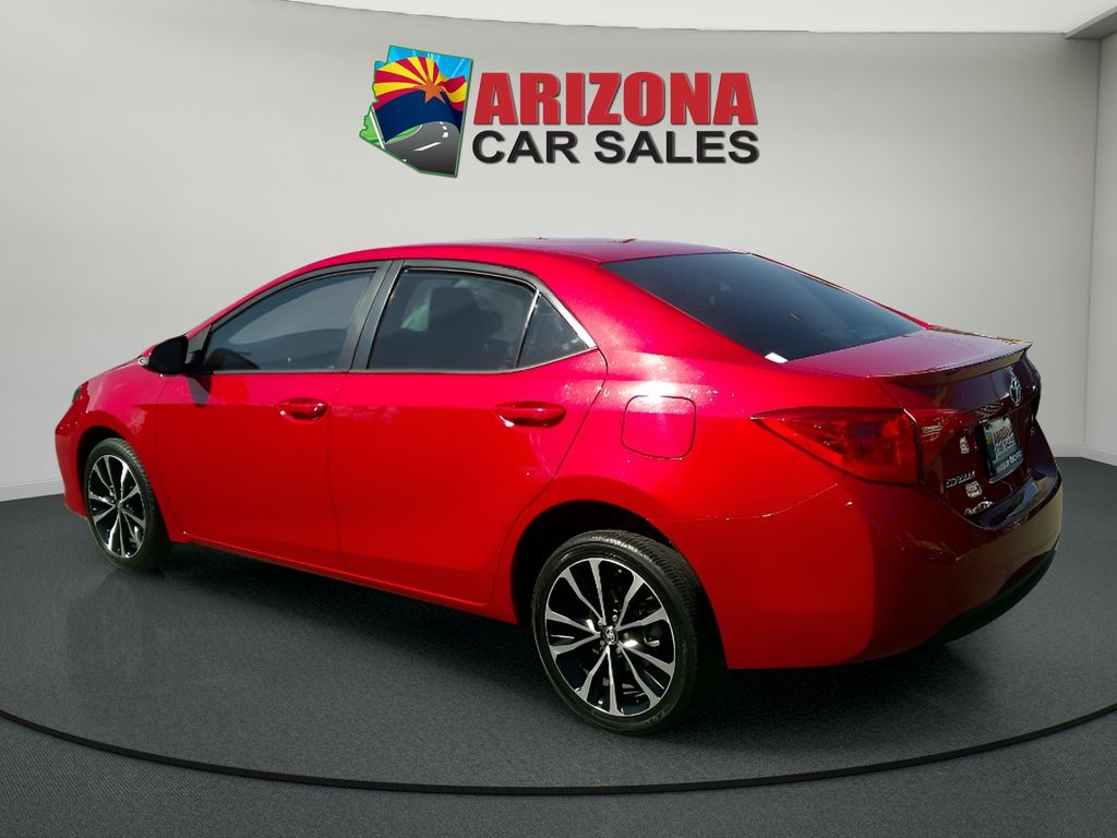 2017 Toyota Corolla SE photo 4
