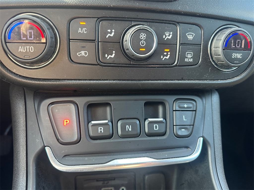 2021 Gmc Terrain SLE photo 32