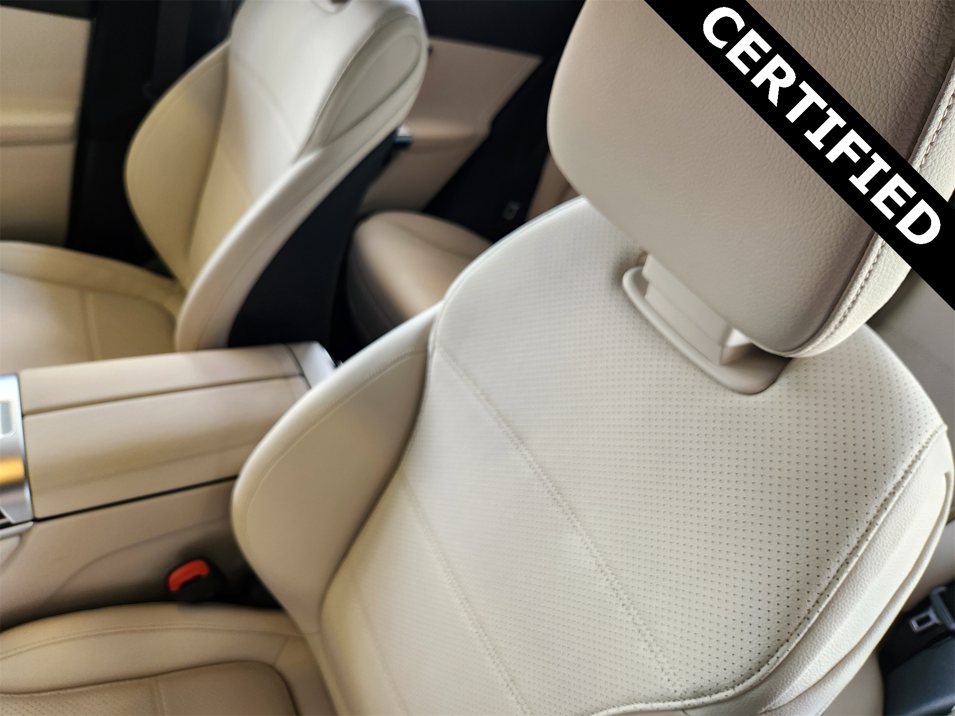 2025 Mercedes Benz GLC 350e 4MATIC photo 10