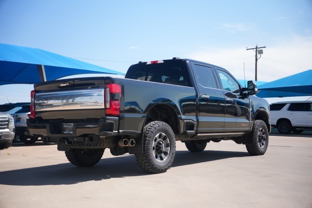 2024 Ford F-350 Platinum photo 5