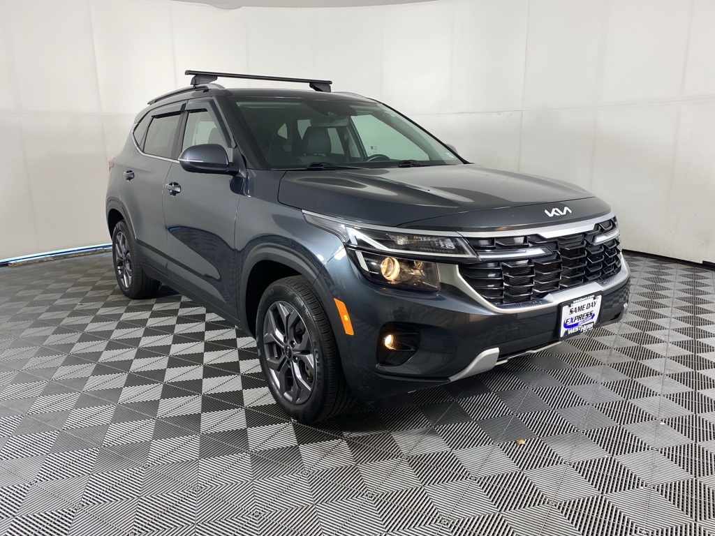 2024 Kia Seltos S photo 8