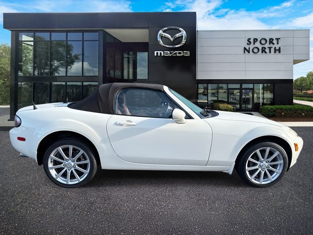 2006 Mazda MX-5 Miata Miata Grand Touring photo 2