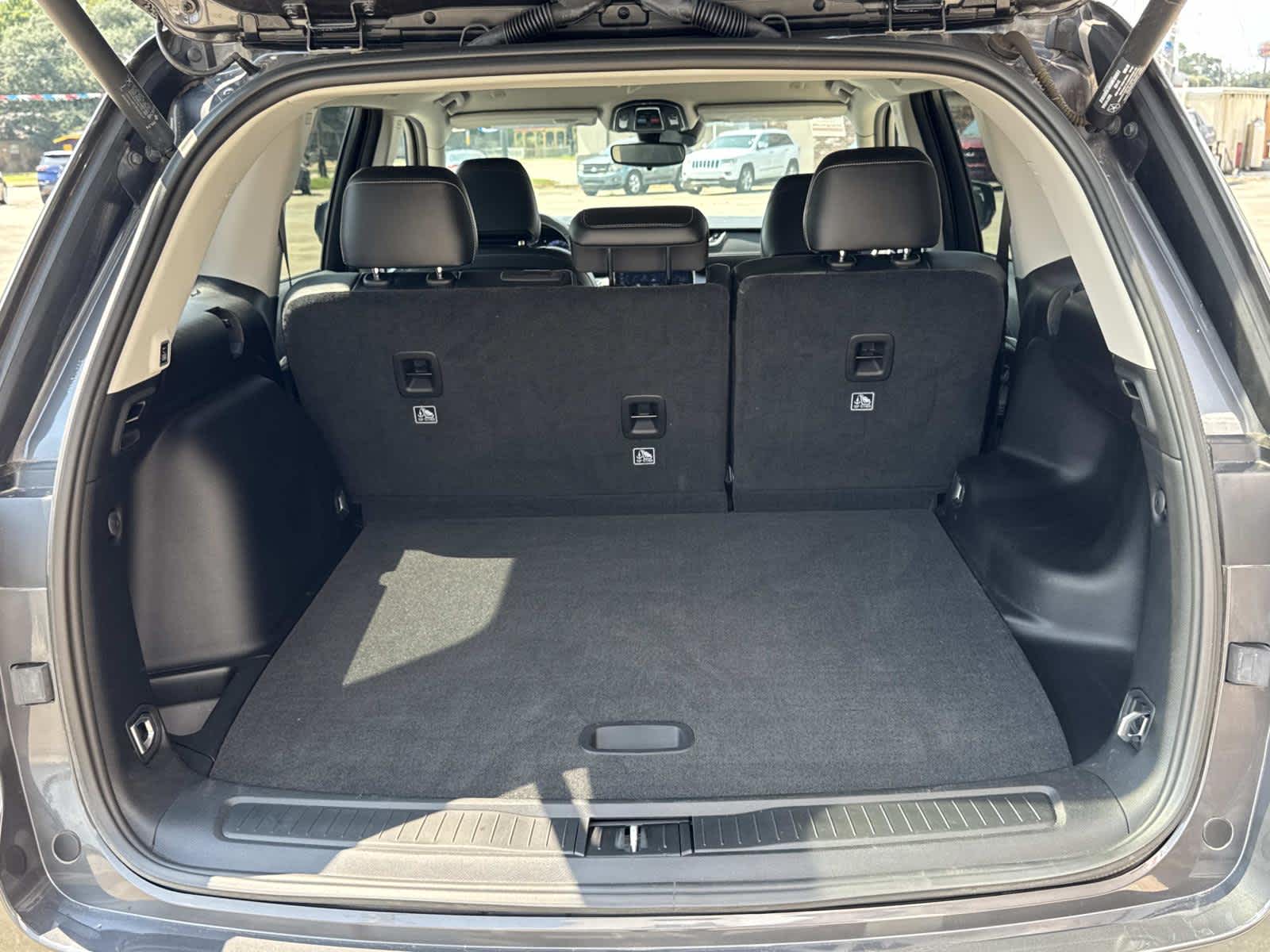 2023 Jeep Grand Cherokee Limited photo 10