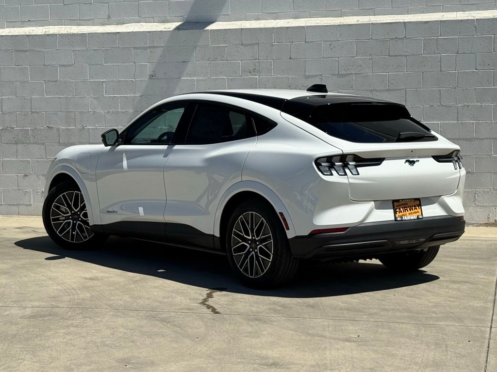 2025 Ford Mustang Mach-E Premium photo 4
