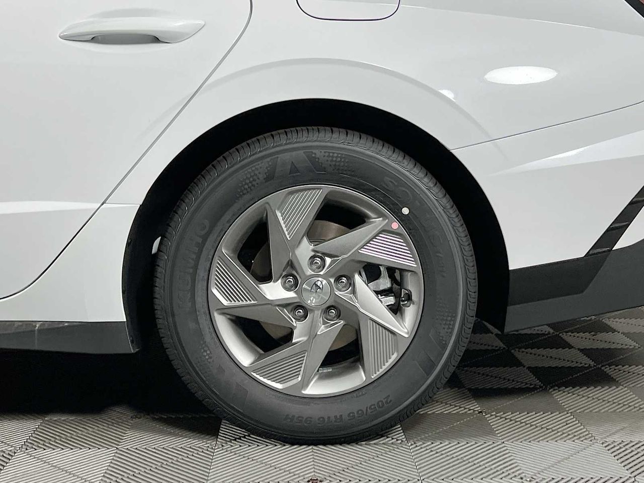 2025 Hyundai Sonata SE photo 15