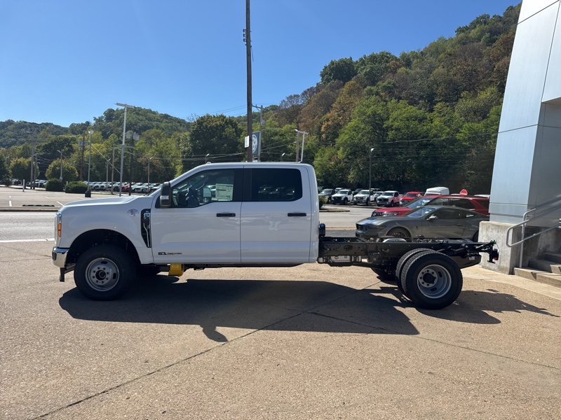 2026 Ford F-350 photo 4