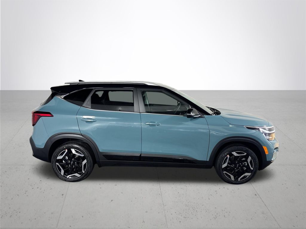 2026 Kia Seltos SX photo 4