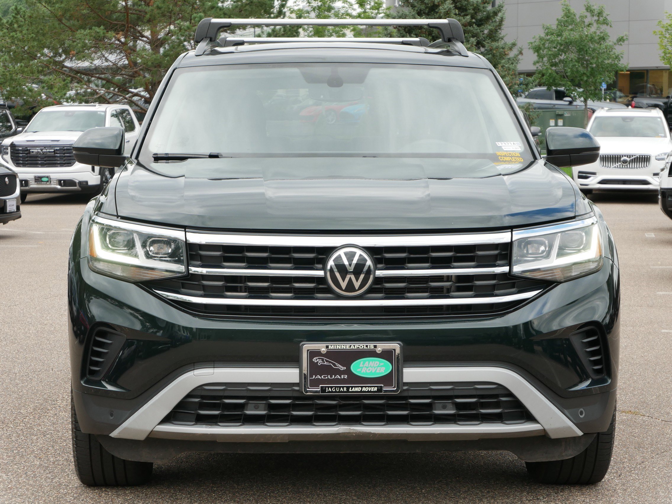 Used 2021 Volkswagen Atlas SE w/Tech with VIN 1V2KR2CA3MC602974 for sale in Minneapolis, Minnesota