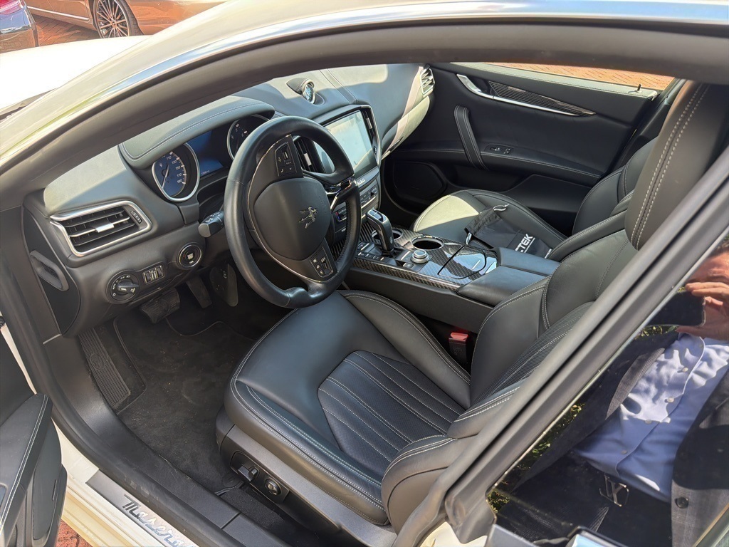 2019 Maserati Ghibli Q4 GranLusso photo 2