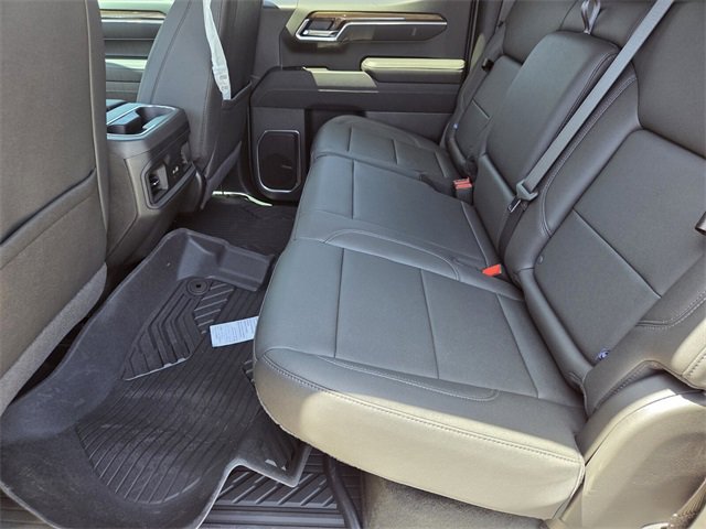 2025 Chevrolet Silverado 1500 RST photo 7