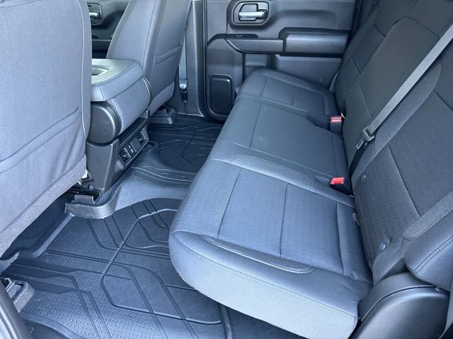 2025 Chevrolet Silverado 2500HD Custom photo 12