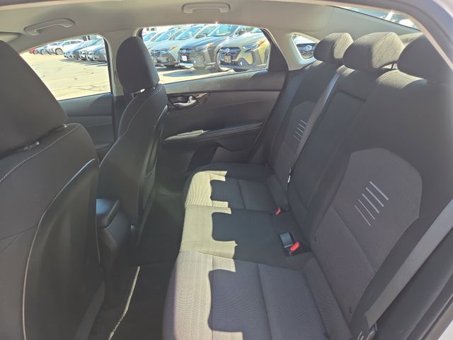 2019 Kia Forte S photo 24