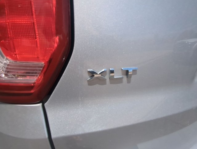 2017 Ford Explorer XLT photo 29