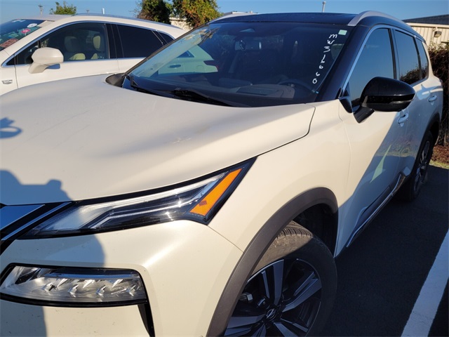 2021 Nissan Rogue Platinum photo 8