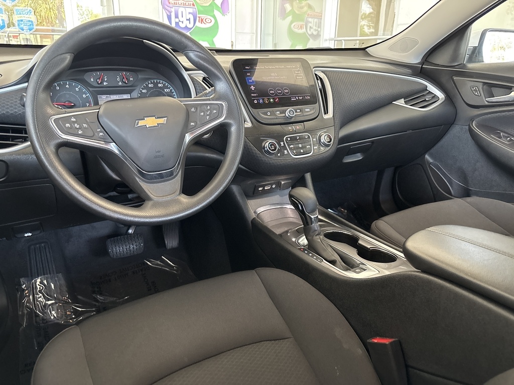 2023 Chevrolet Malibu 1LT photo 17