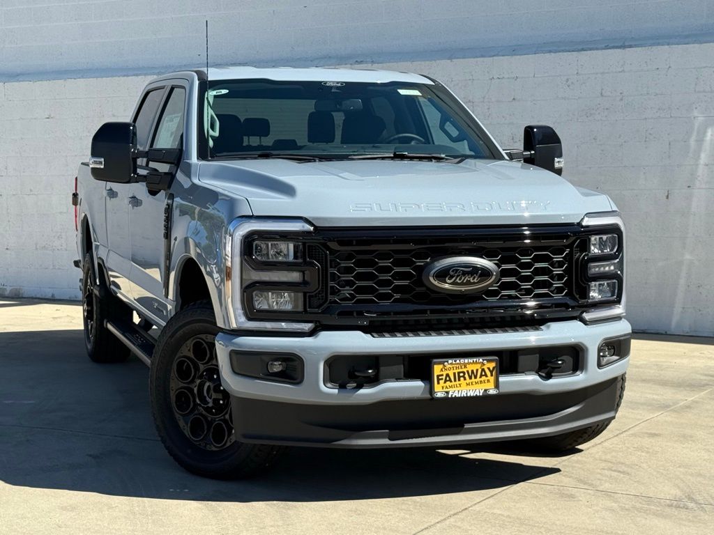 2026 Ford F-250 Lariat photo 2