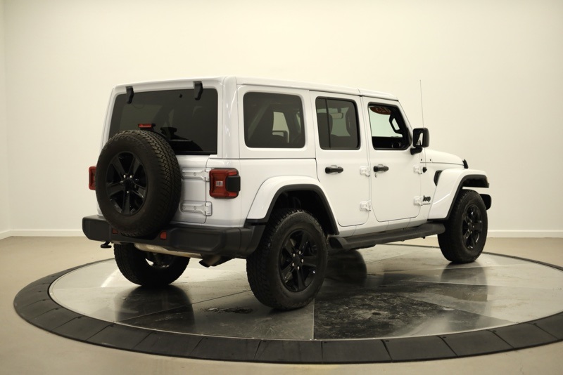 2023 Jeep Wrangler Altitude photo 3