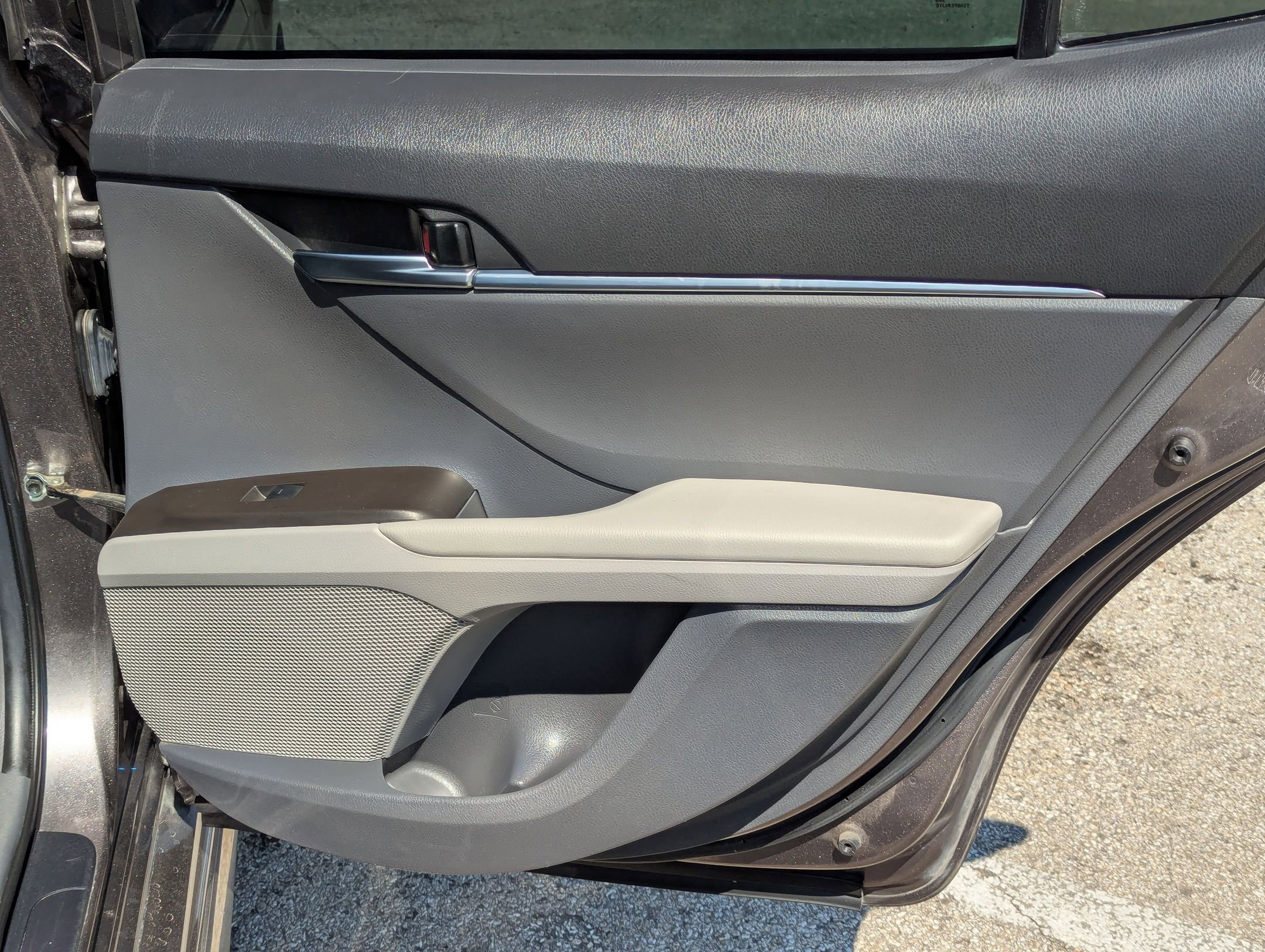 2021 Toyota Camry SE photo 26