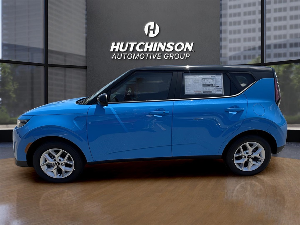 2025 Kia Soul LX S photo 4