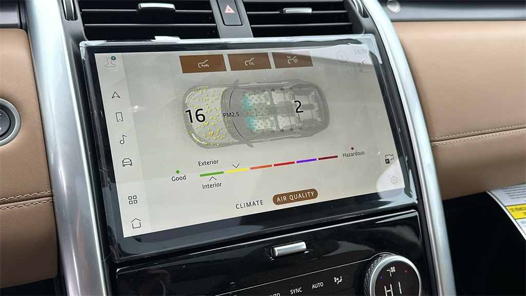 2025 Land Rover Discovery Metropolitan Edition photo 18