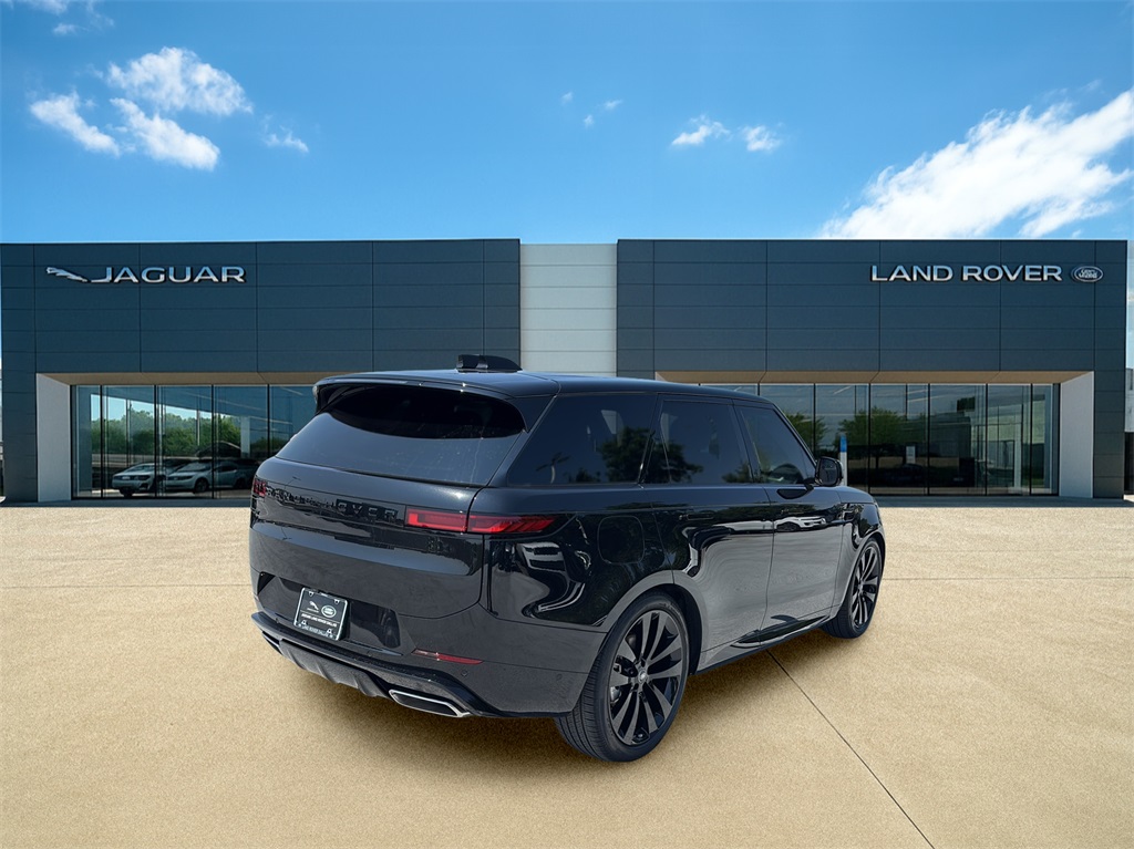 2025 Land Rover Range Rover Sport SE photo 3