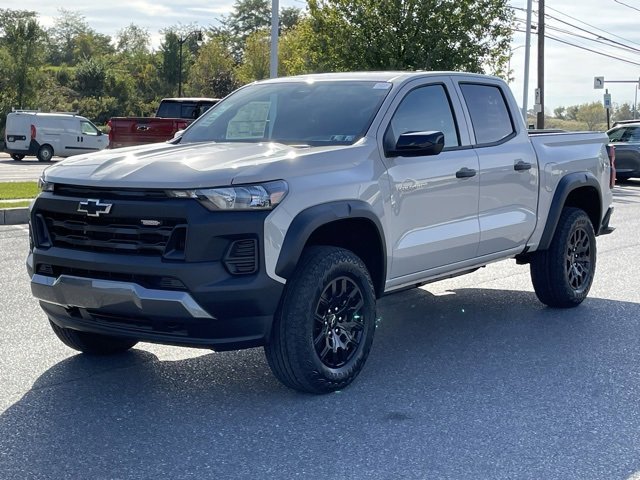 2026 Chevrolet Colorado Trail Boss photo 3