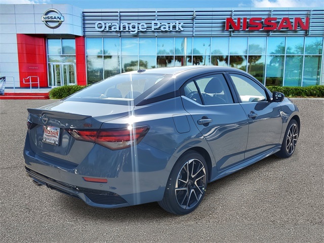 2025 Nissan Sentra SR photo 2