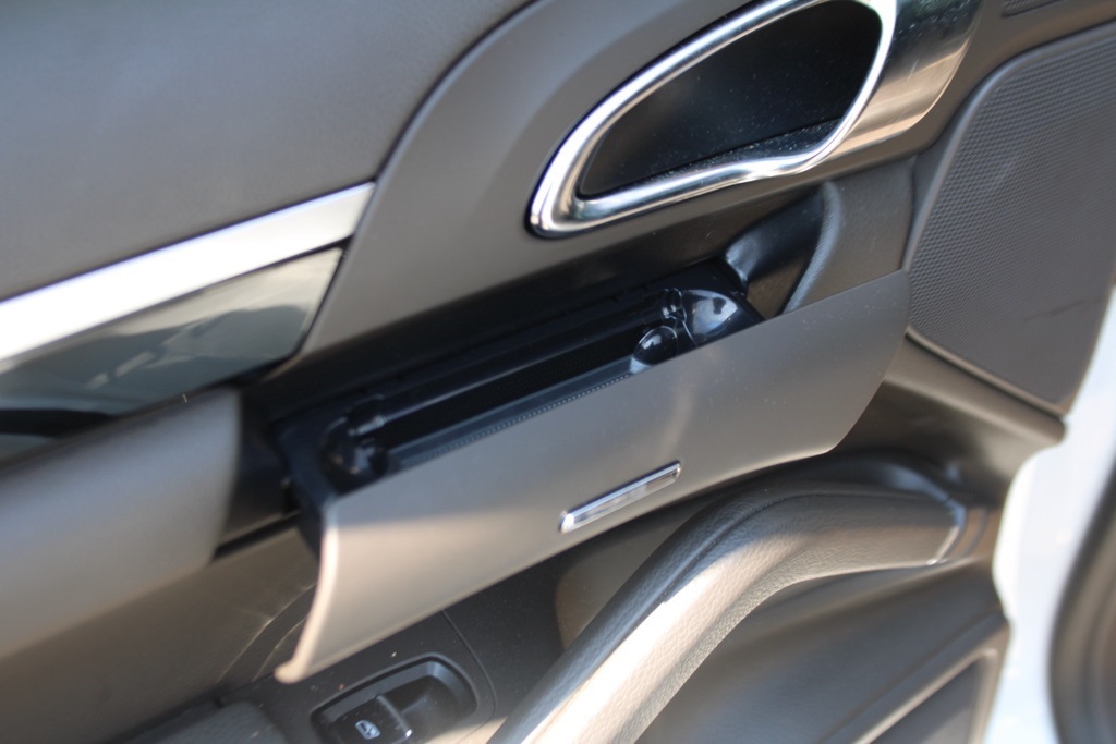 2017 Porsche Cayenne Platinum Edition photo 31