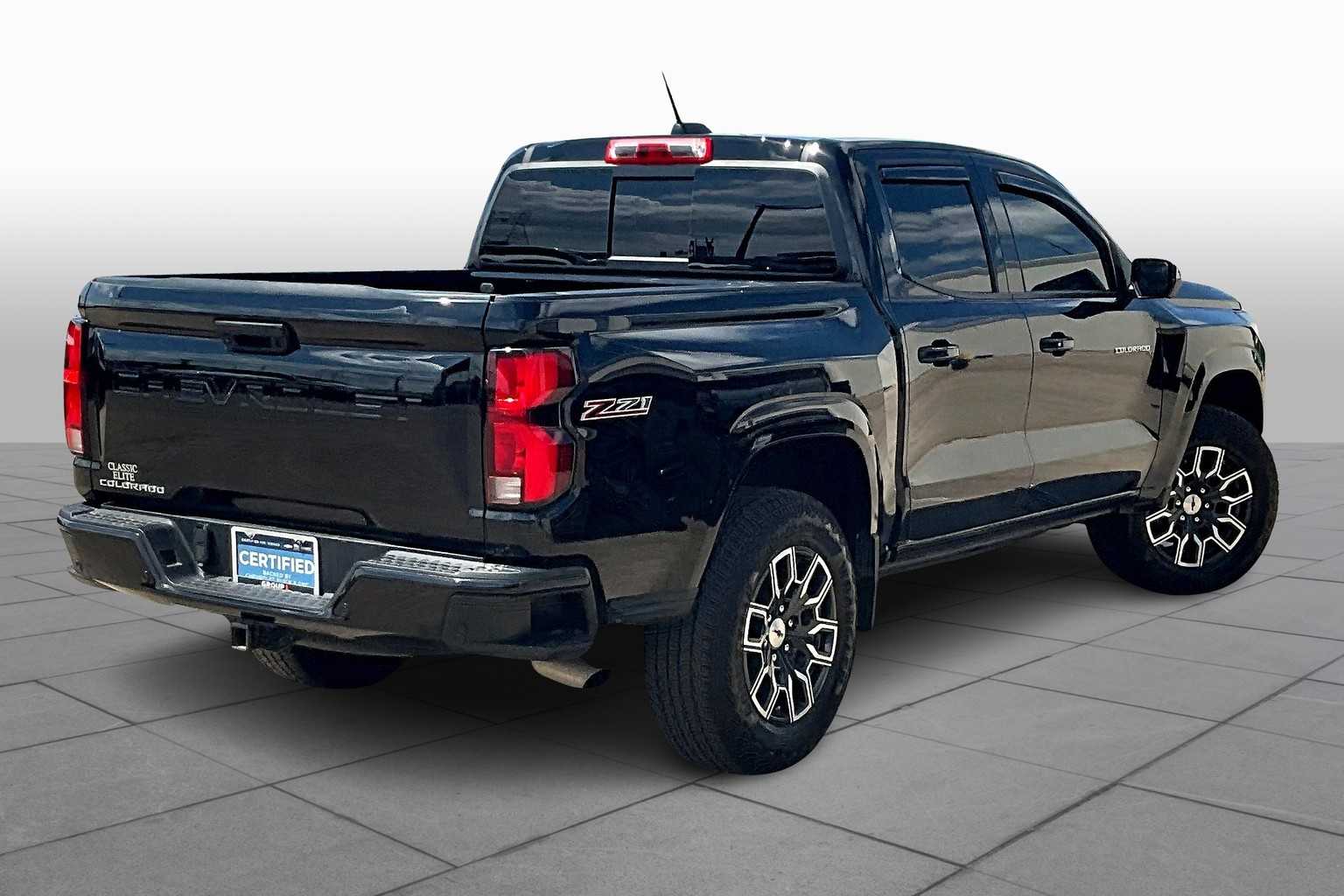 2024 Chevrolet Colorado Z71 photo 11