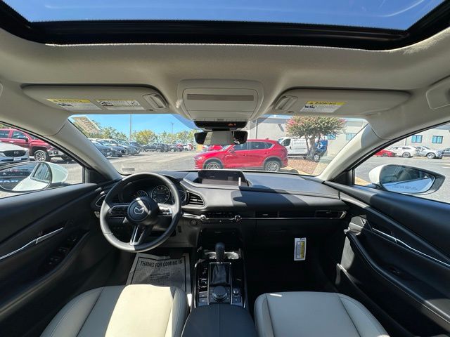 2025 Mazda CX-30 2.5 S Preferred photo 2